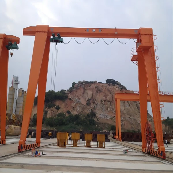 12 Tuj Gantry Crane
